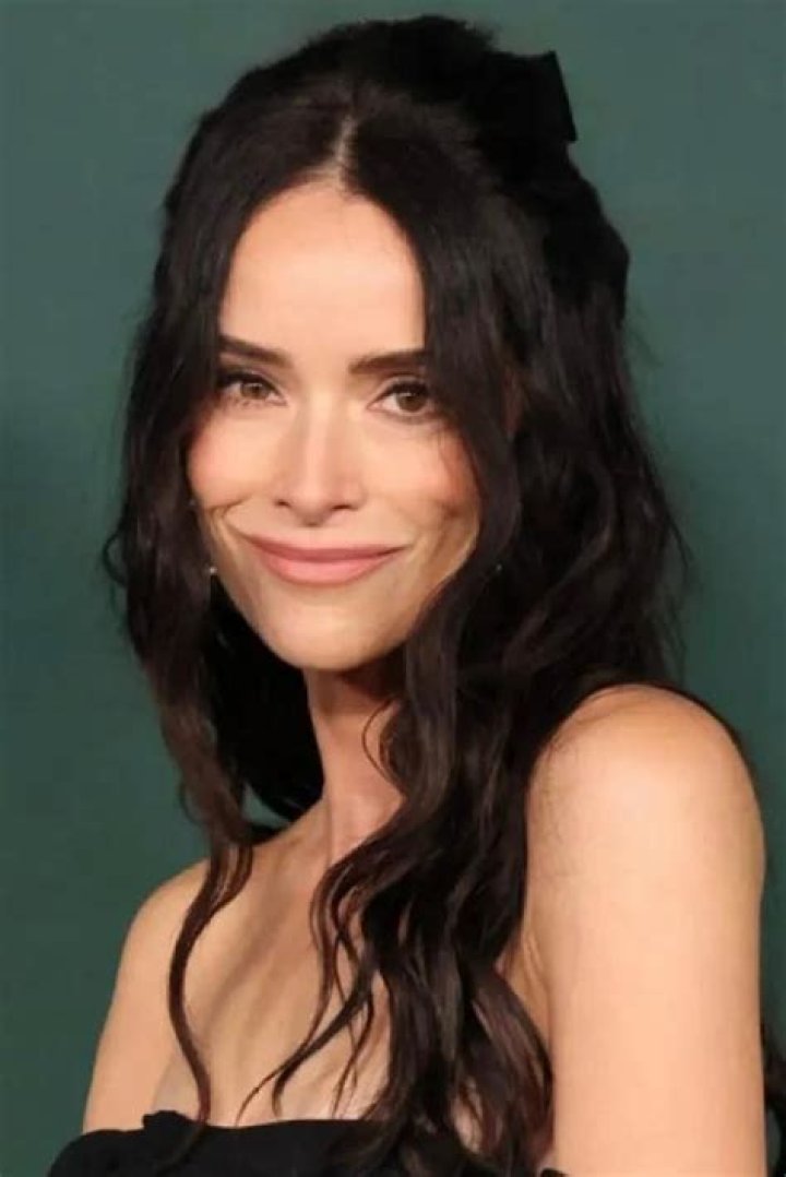 Abigail Spencer Biography, Age, Height, Husband, Net Worth, Family