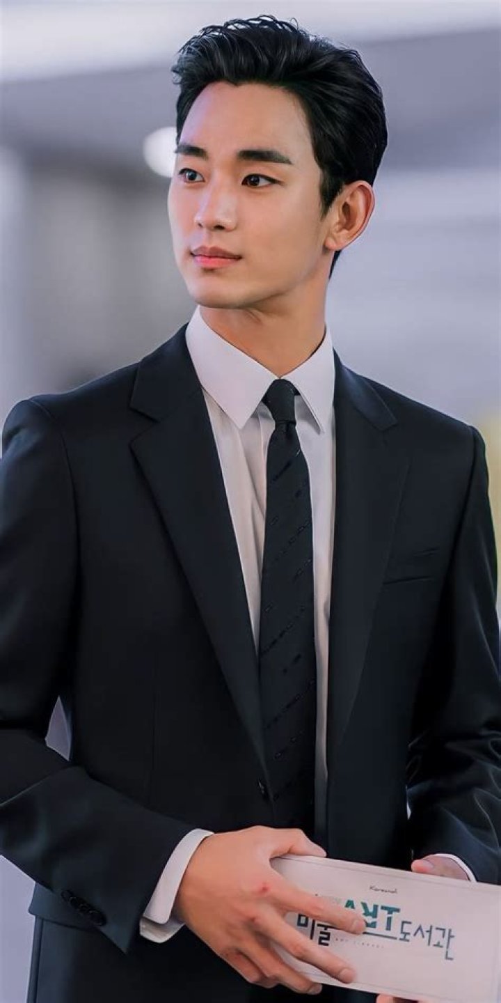 Ahn Bo-hyun Biography, Age, Height, Wife, Net Worth, Family