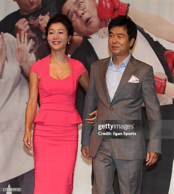Bang Eun-hee Biography, Age, Height, Husband, Net Worth, Family