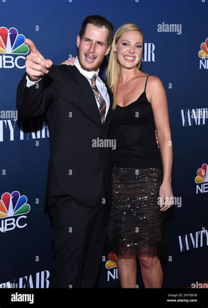 Brendan Fehr biografía, edad, altura, esposo, net worth, familia