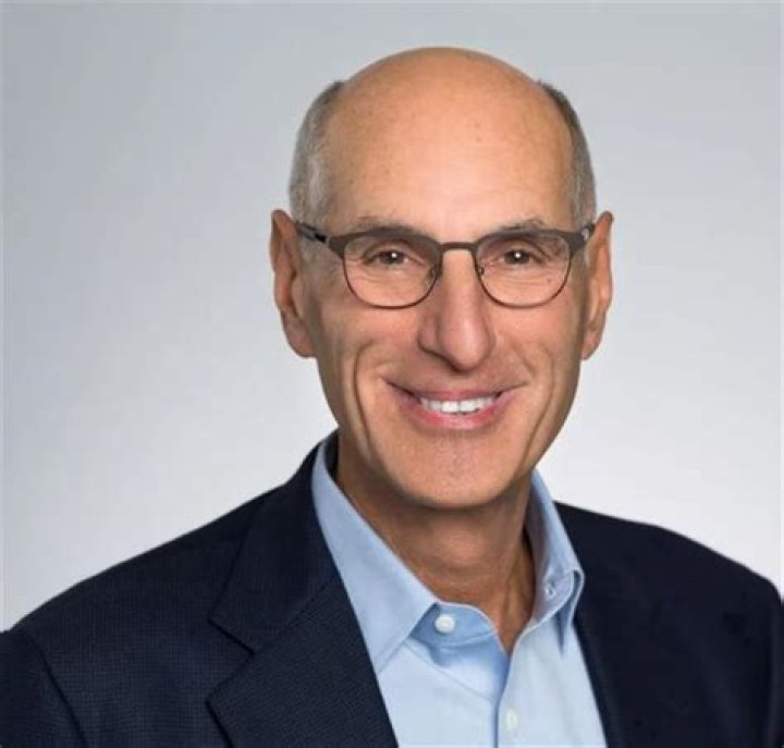 Bruce Chizen Biography, Age, Height, Wife, Net Worth, Family