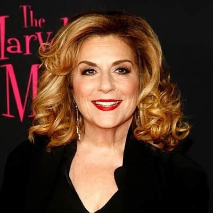Caroline Aaron Biography, Age, Height, Husband, Net Worth, Family