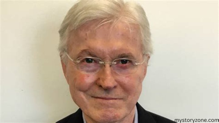 Dennis Holahan biografía, edad, altura, esposo, net worth, familia