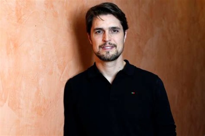 Diogo Morgado biografía, edad, altura, esposo, net worth, familia