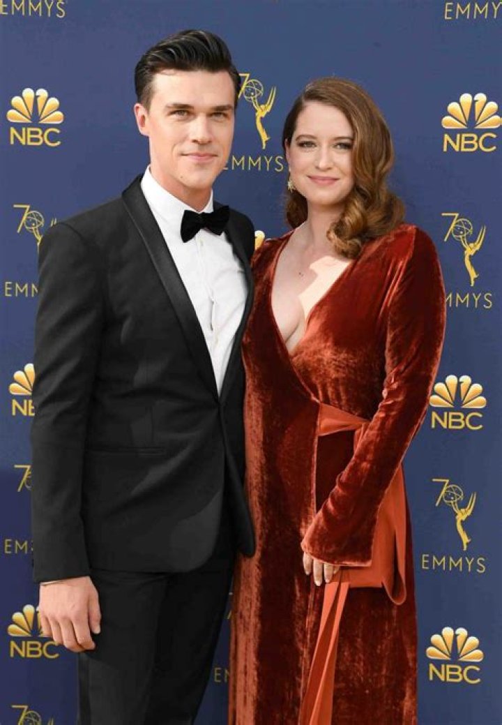 Finn Wittrock Biography, Age, Height, Wife, Net Worth, Family