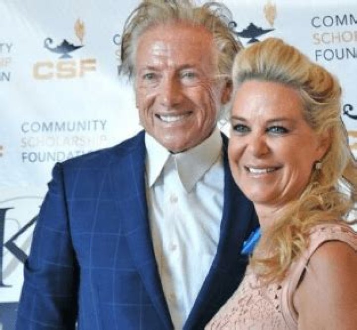 Fred Roggin Biography, Age, Height, Wife, Net Worth, Family