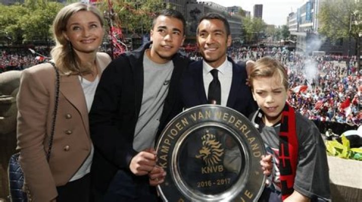 Giovanni van Bronckhorst Biography, Age, Height, Wife, Net Worth, Family