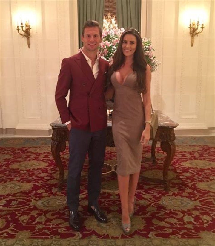 Grzegorz Krychowiak Biography, Age, Height, Wife, Net Worth, Family