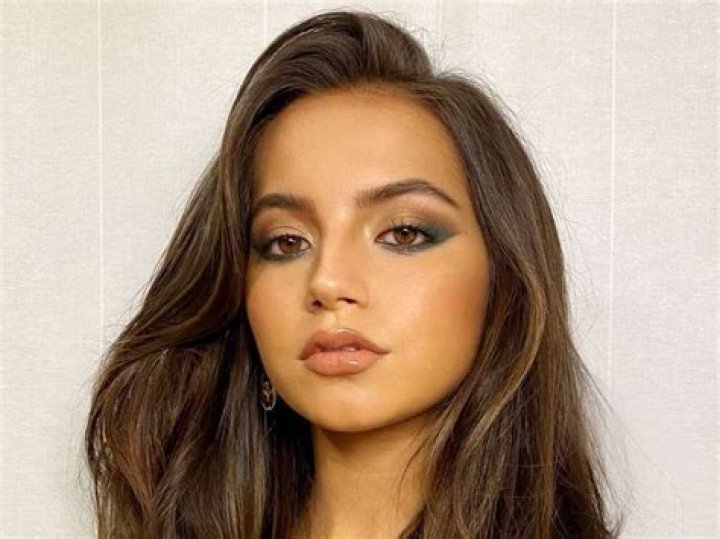 Isabela Moner Biography, Age, Height, Husband, Net Worth, Family