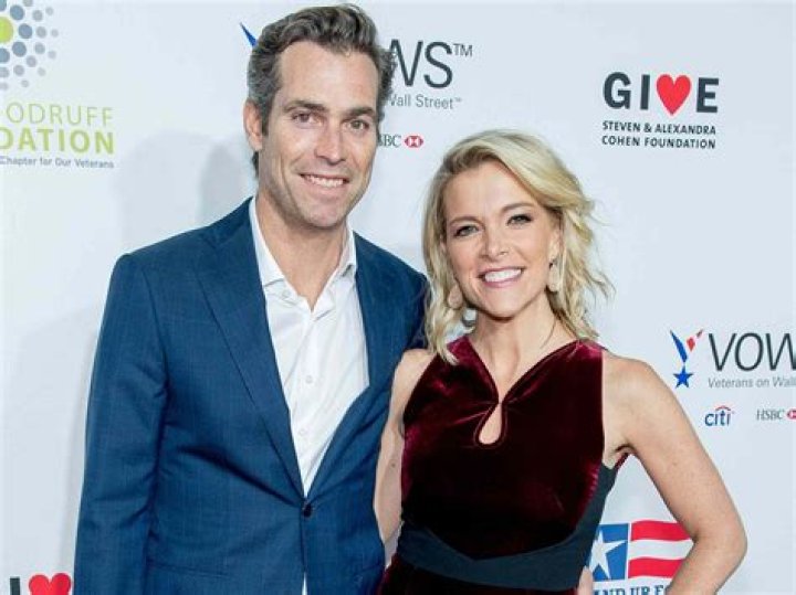 John Carney Biography, Age, Height, Wife, Net Worth, Family