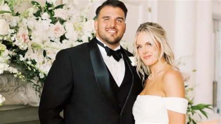 Jon Runyan Biography, Age, Height, Wife, Net Worth, Family