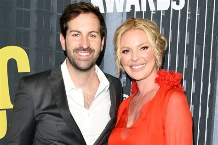 Kevin Kelley Biography, Age, Height, Wife, Net Worth, Family