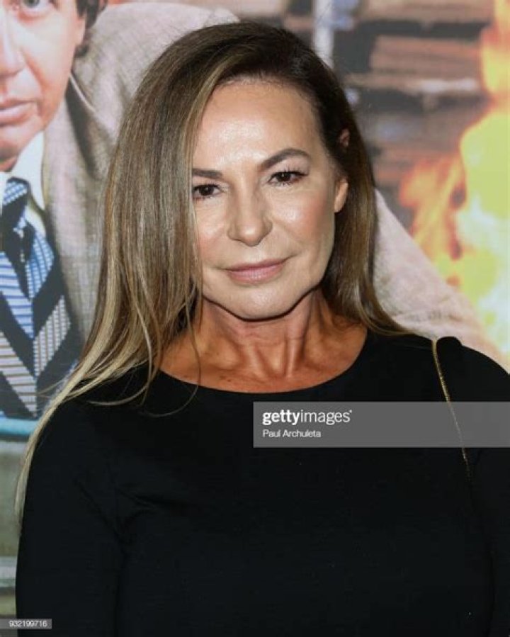 Linda Doucett Biography, Age, Height, Husband, Net Worth, Family