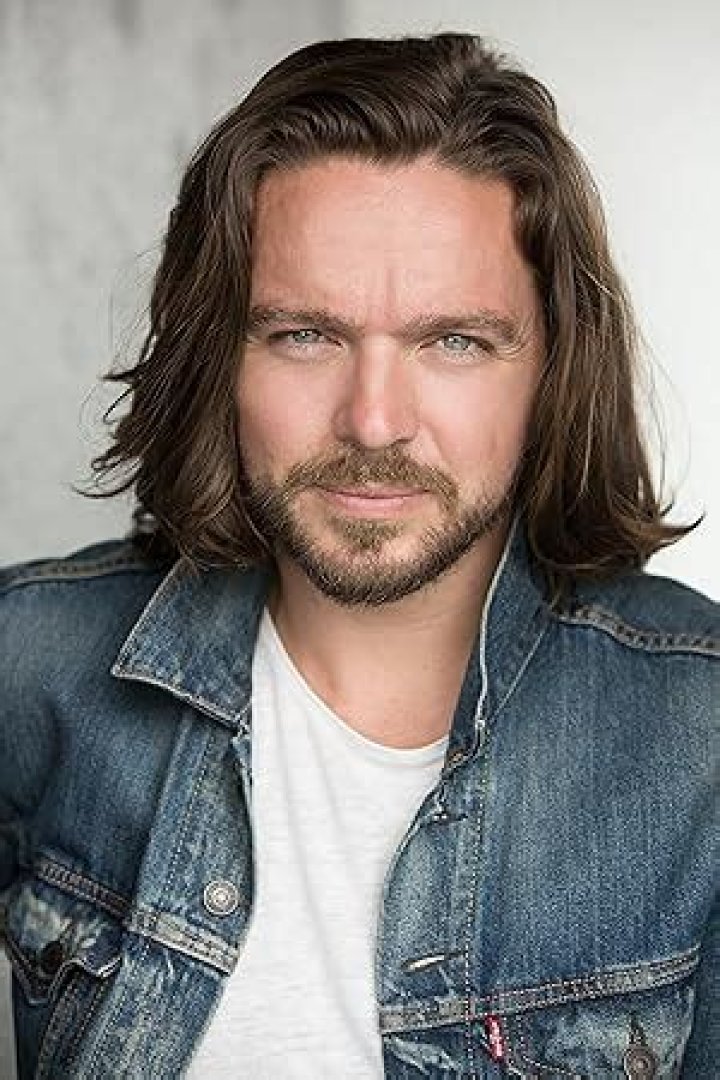 Luke Allen-Gale Biography, Age, Height, Wife, Net Worth, Family