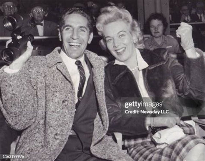 Phil Rizzuto Biography, Age, Height, Wife, Net Worth, Family