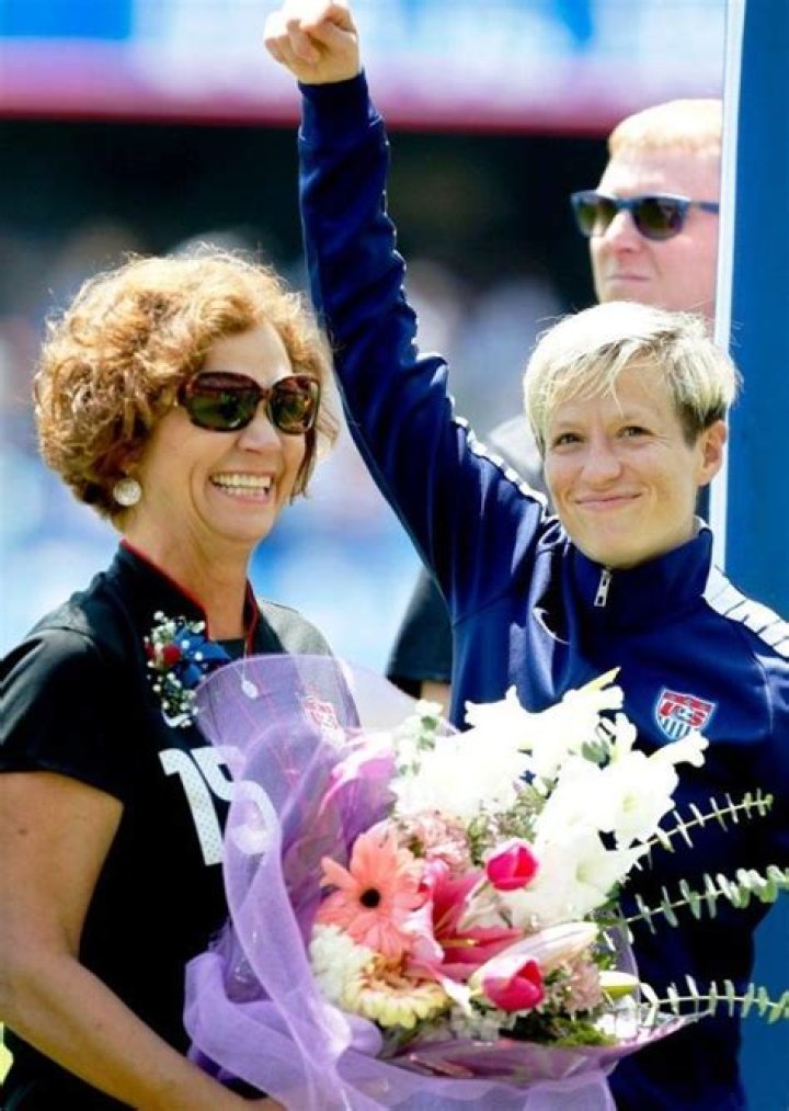 Rachael Rapinoe Biography, Age, Height, Husband, Net Worth, Family