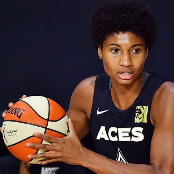 Seimone Augustus biografía, edad, altura, esposa, net worth, familia