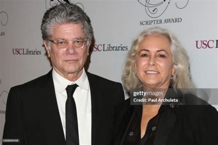 Steven Zaillian Biography, Age, Height, Wife, Net Worth, Family