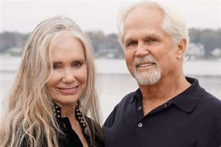 Tony Dow Biography, Age, Height, Wife, Net Worth, Family
