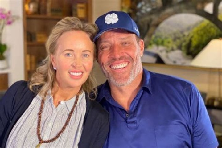 Tony Robbins Biography, Age, Height, Wife, Net Worth, Family