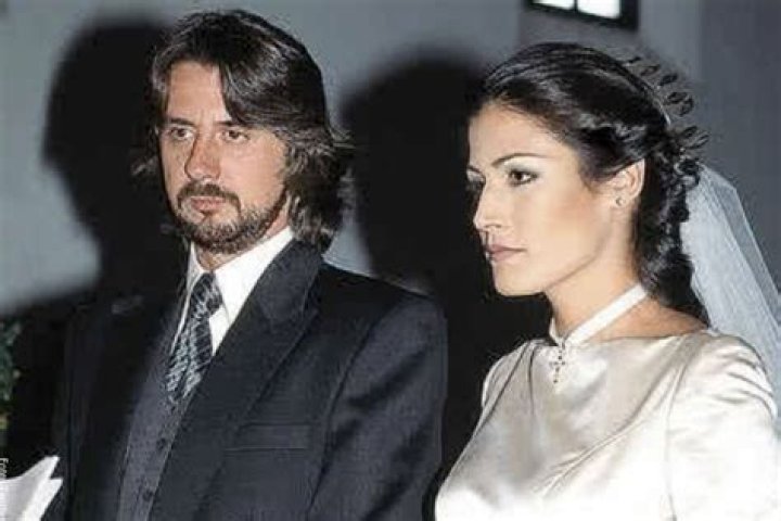 Víctor Mallarino Biography, Age, Height, Wife, Net Worth, Family